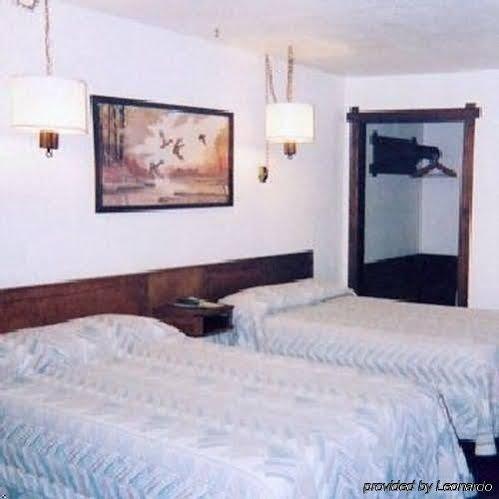 Budget Host Longhorn Motel Byers Kültér fotó