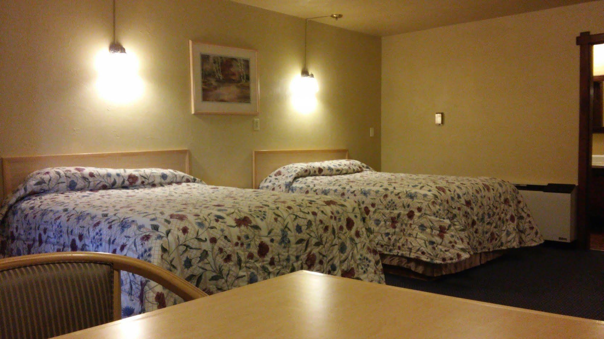 Budget Host Longhorn Motel Byers Kültér fotó